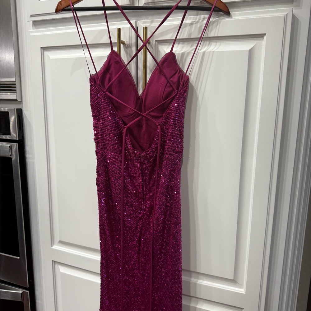Beautiful fuschia sequin floor length dress - Picture 6 of 7
